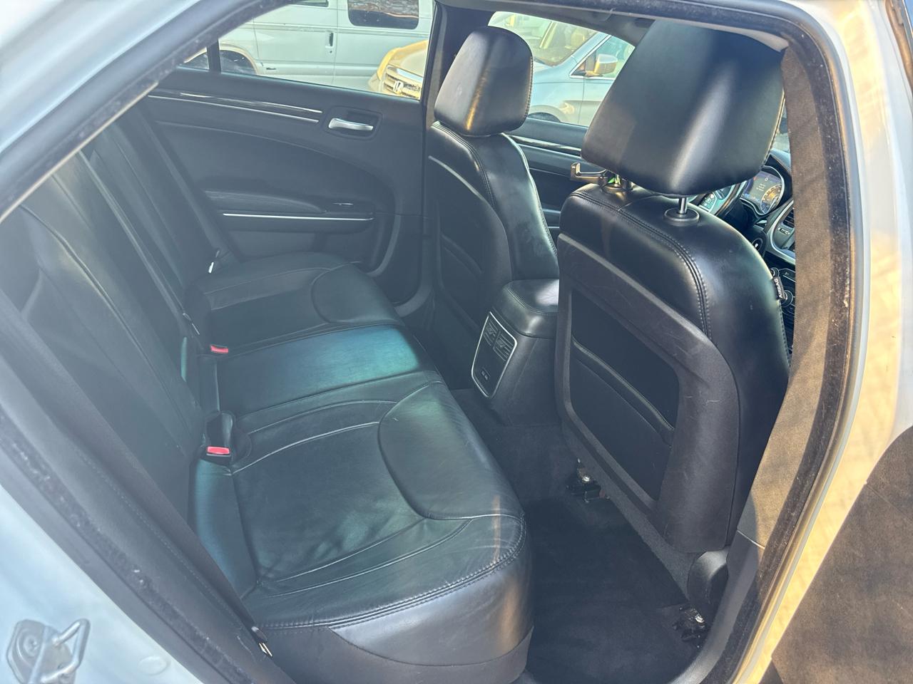 Chrysler 300 Limited RWD 2015