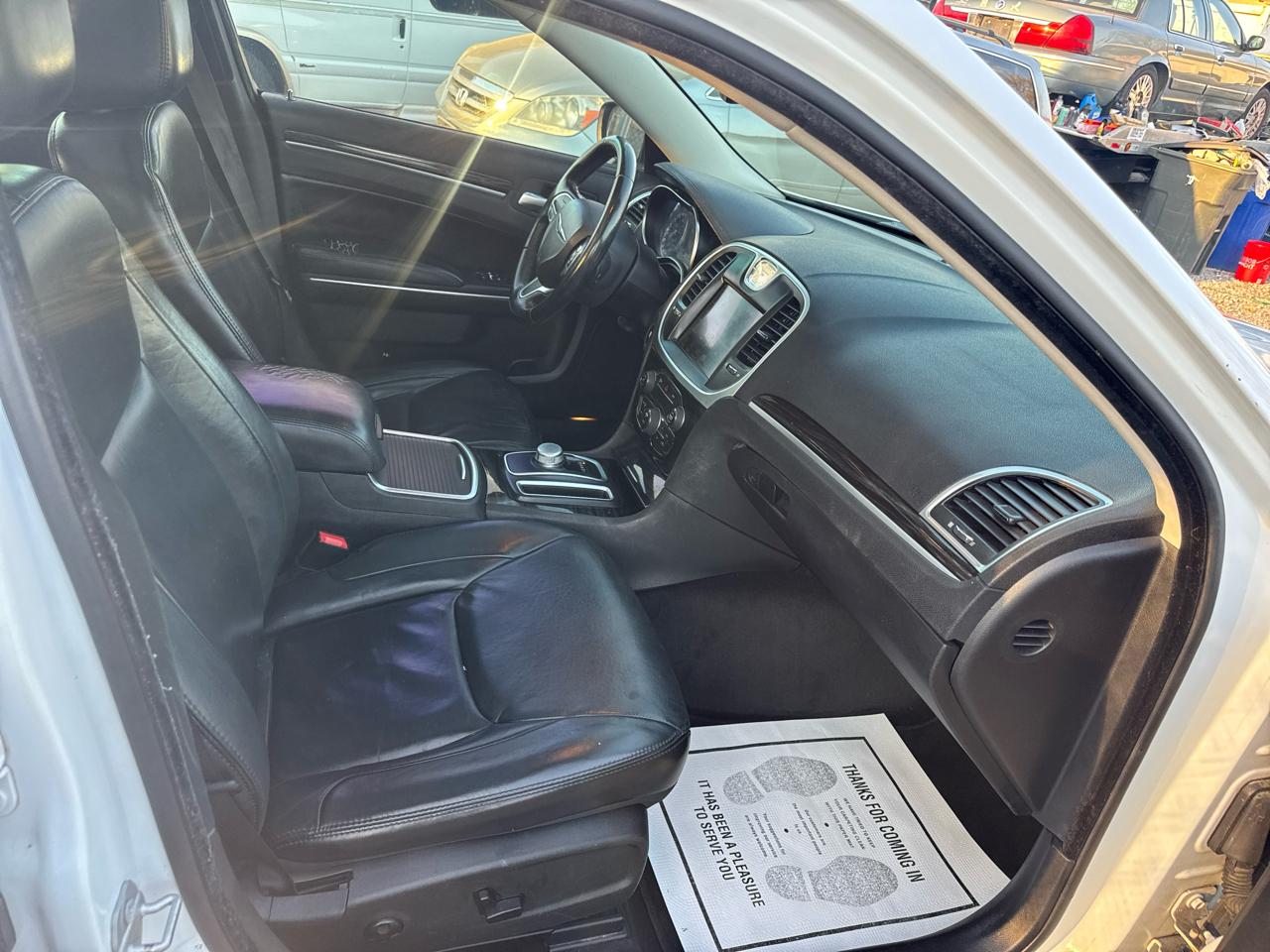 Chrysler 300 Limited RWD 2015