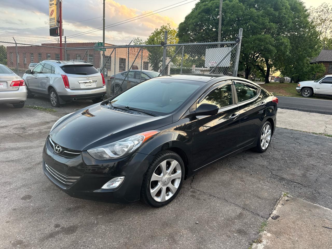 Hyundai Elantra Limited 2012