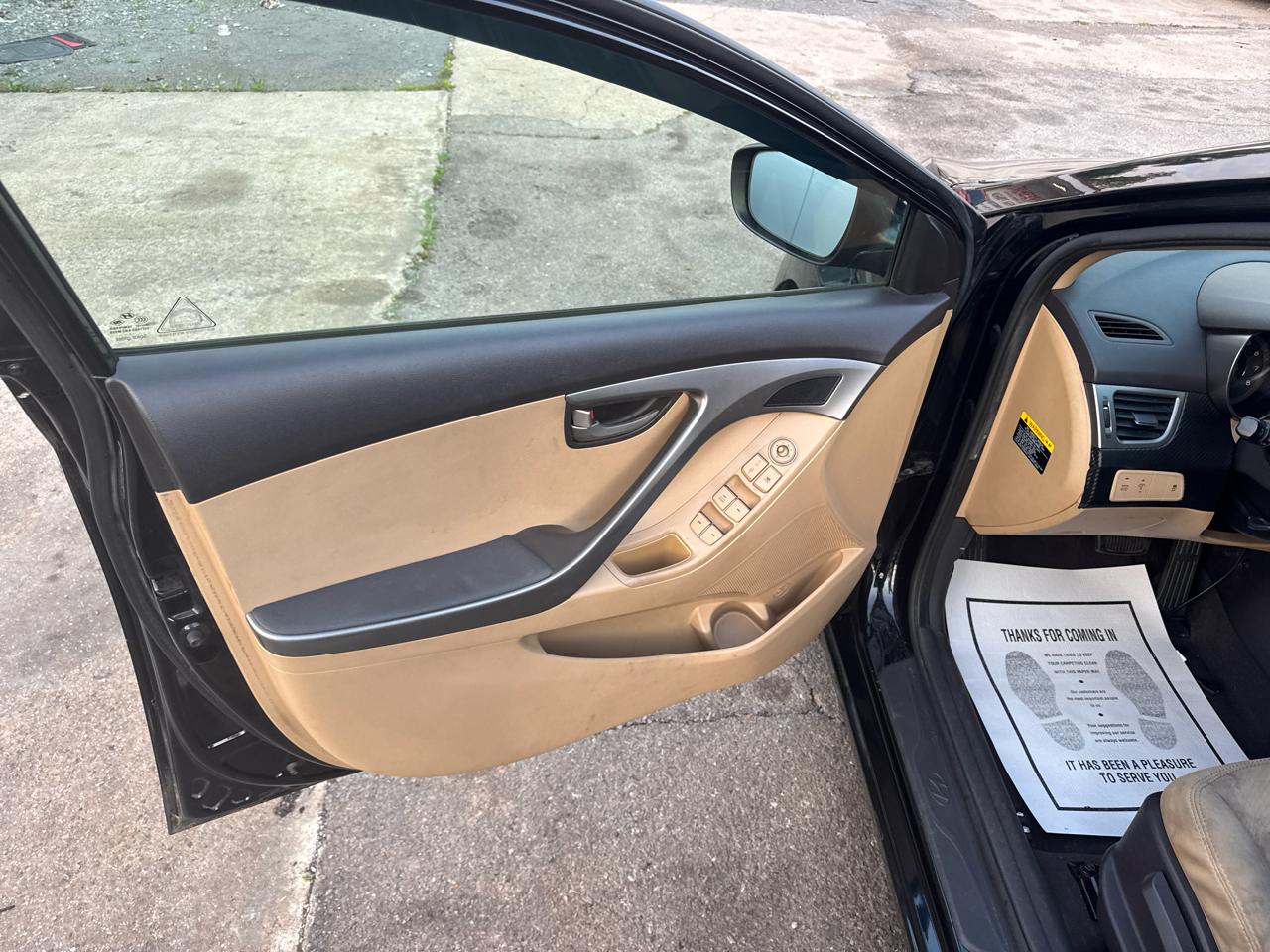 Hyundai Elantra Limited 2012