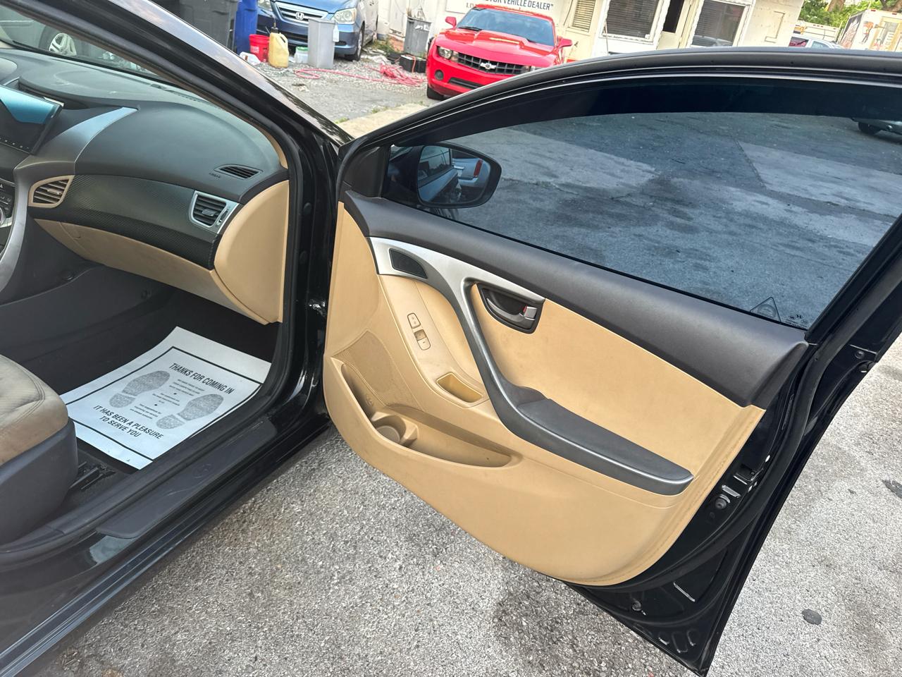 Hyundai Elantra Limited 2012