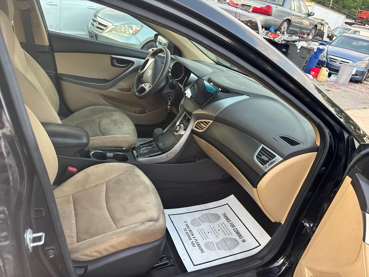 Hyundai Elantra Limited 2012