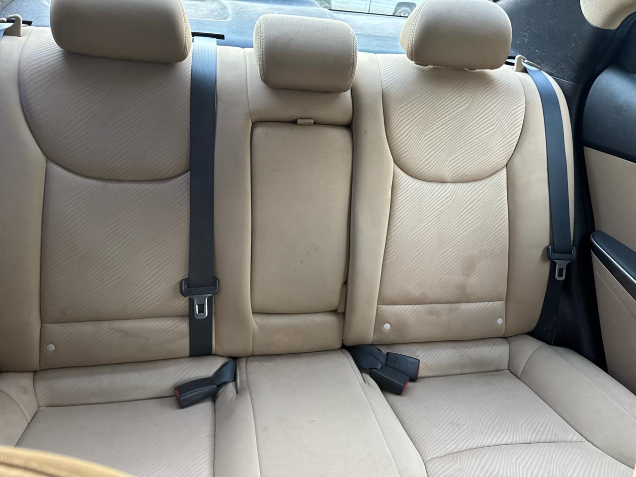 Hyundai Elantra Limited 2012