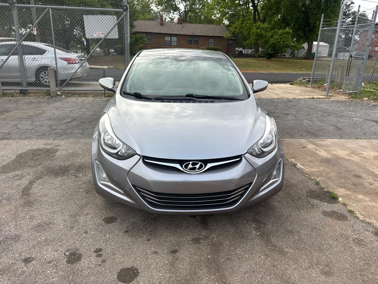 Hyundai Elantra SE 6AT 2015