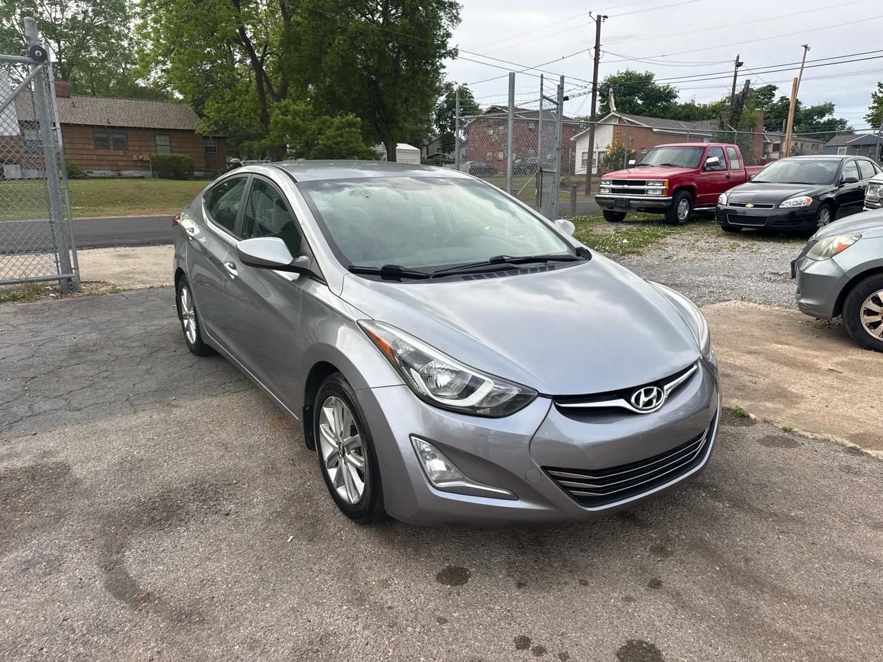 Hyundai Elantra SE 6AT 2015