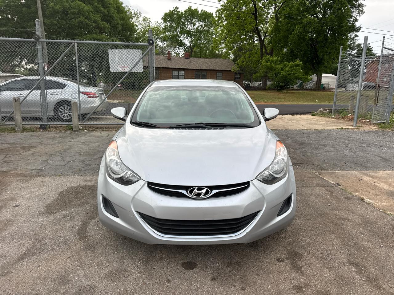 Hyundai Elantra Limited 2011