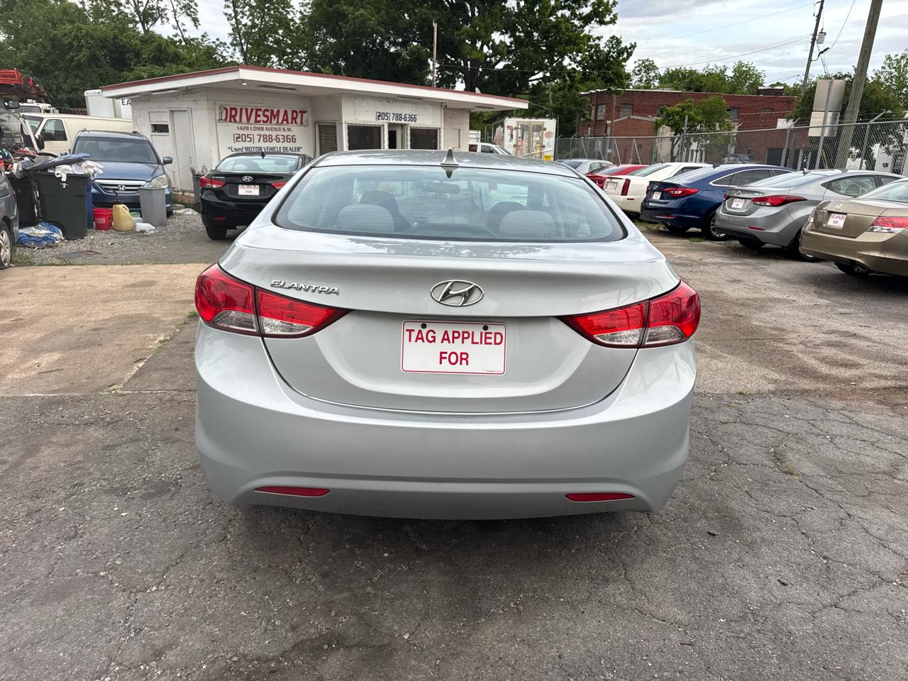 Hyundai Elantra Limited 2011