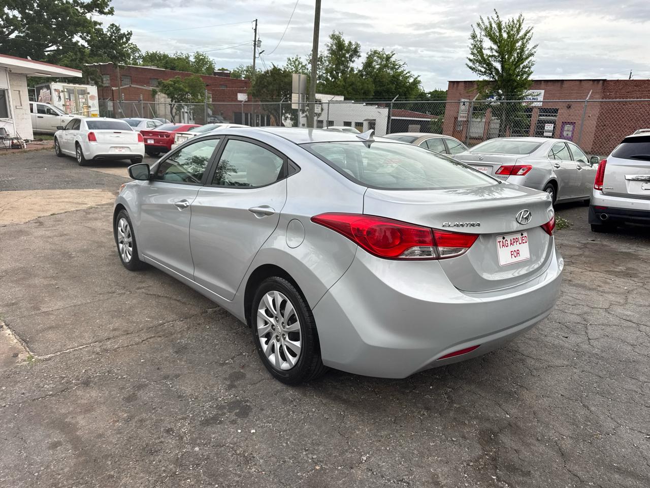 Hyundai Elantra Limited 2011