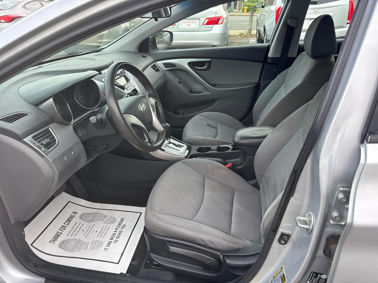 Hyundai Elantra Limited 2011