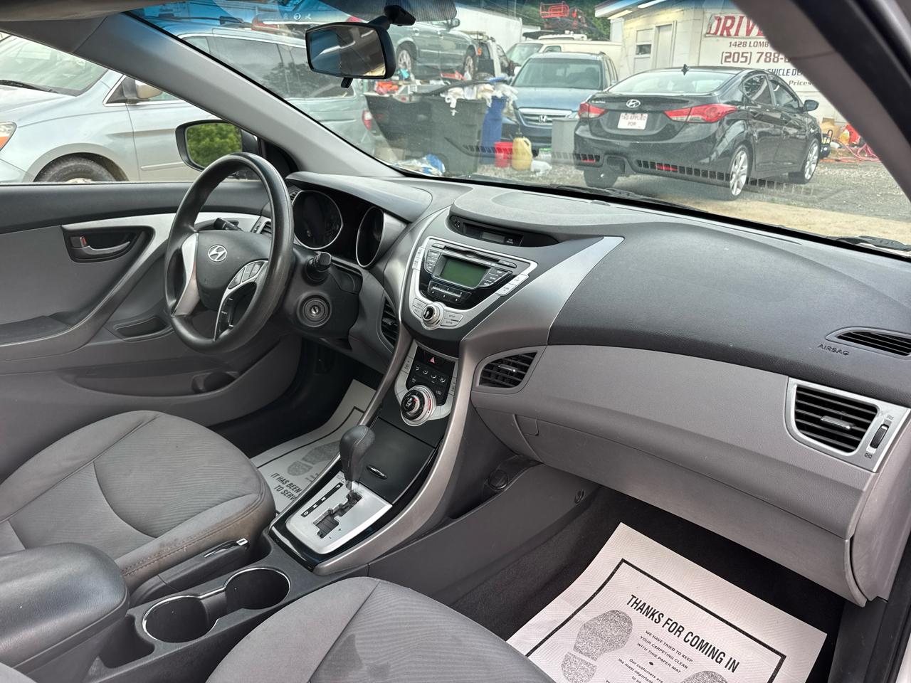 Hyundai Elantra Limited 2011