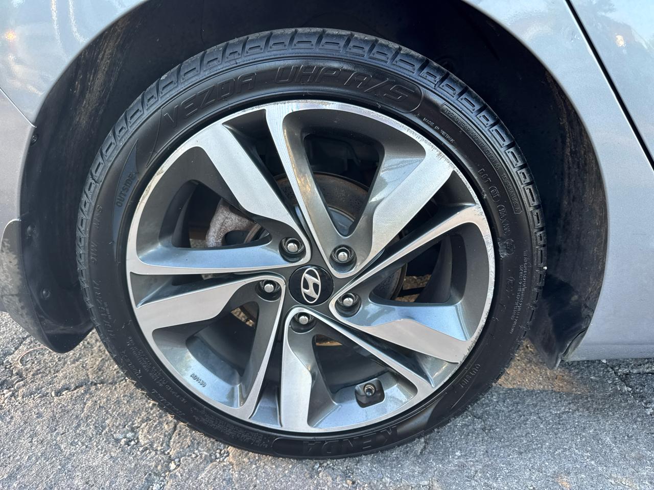 Hyundai Elantra SE 6AT 2015
