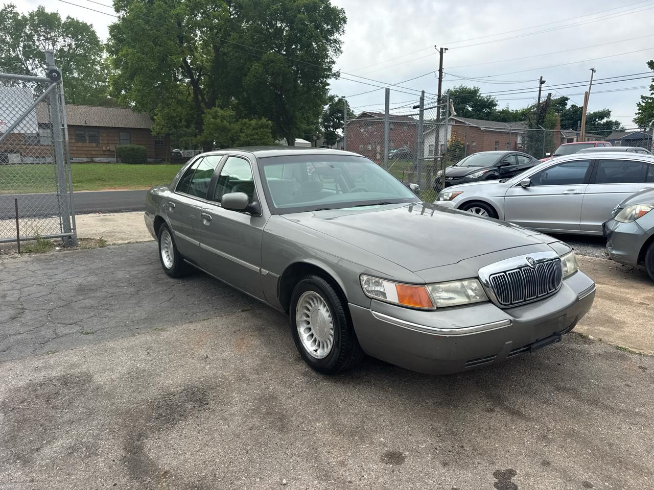 Mercury Grand Marquis LS 2000