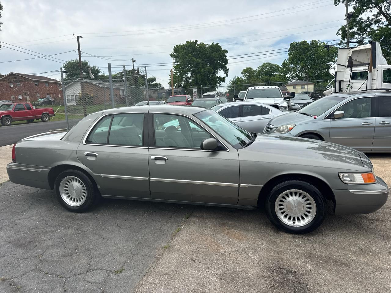 Mercury Grand Marquis LS 2000