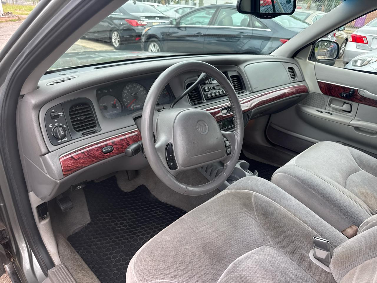 Mercury Grand Marquis LS 2000
