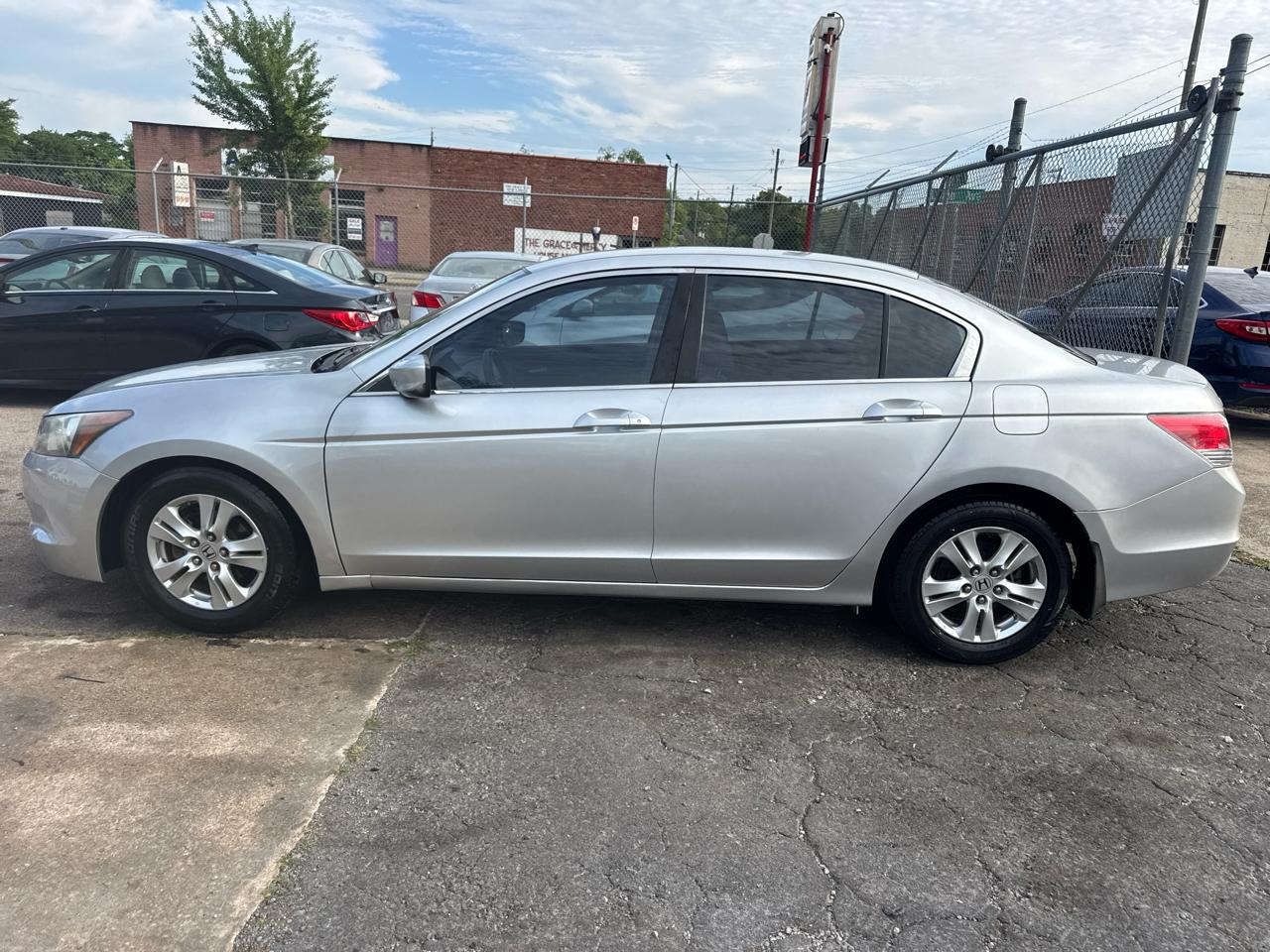 Honda Accord LX-P Sedan AT 2009