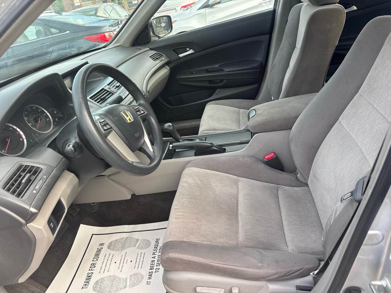 Honda Accord LX-P Sedan AT 2009