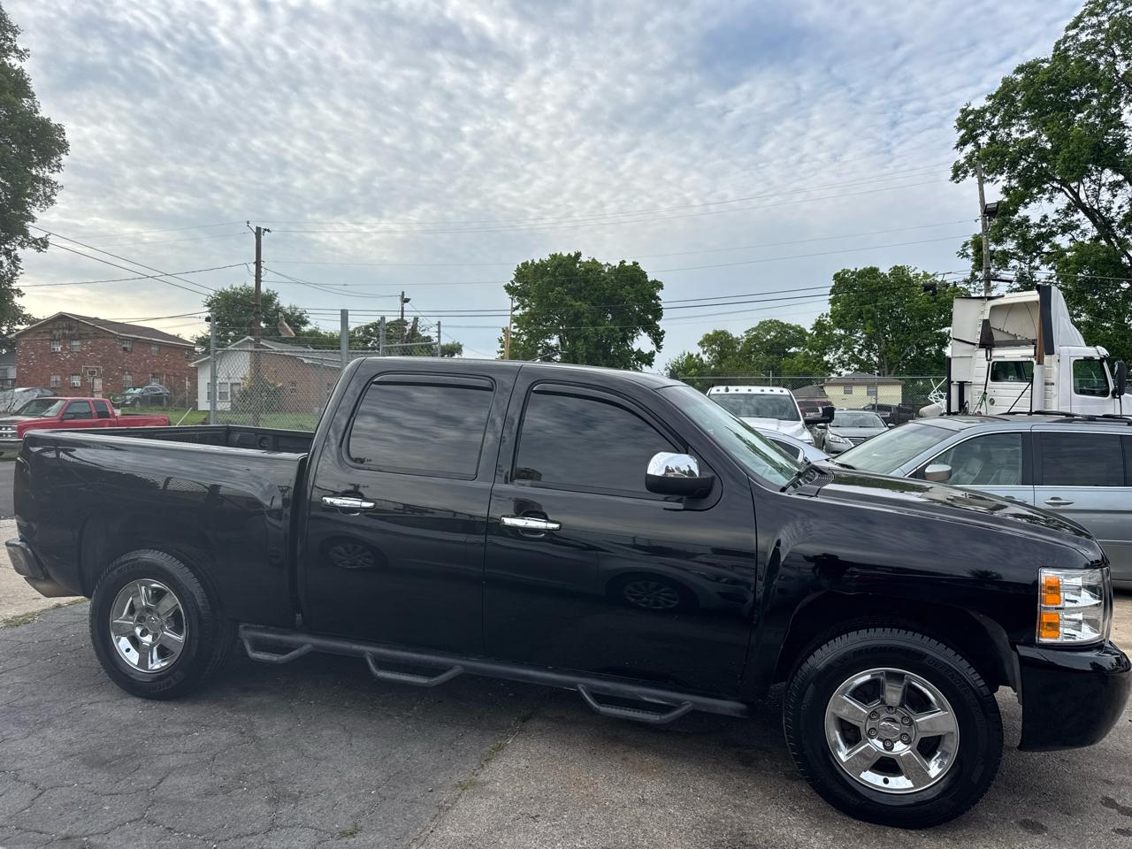 Chevrolet Silverado 1500 1LT Crew Cab 4WD 2013
