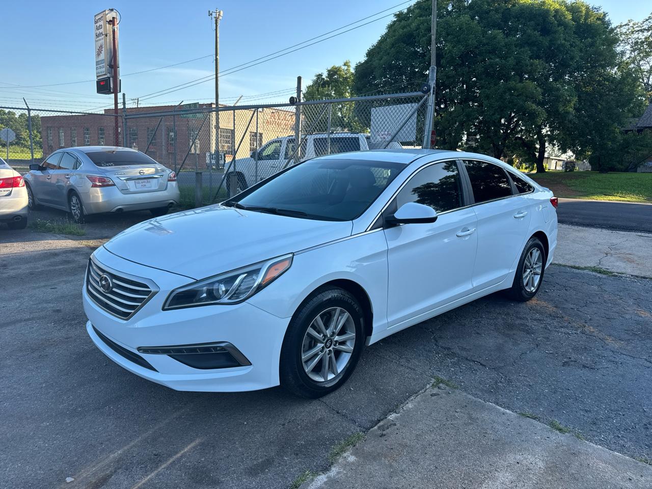 2015 Hyundai Sonata SE's photo