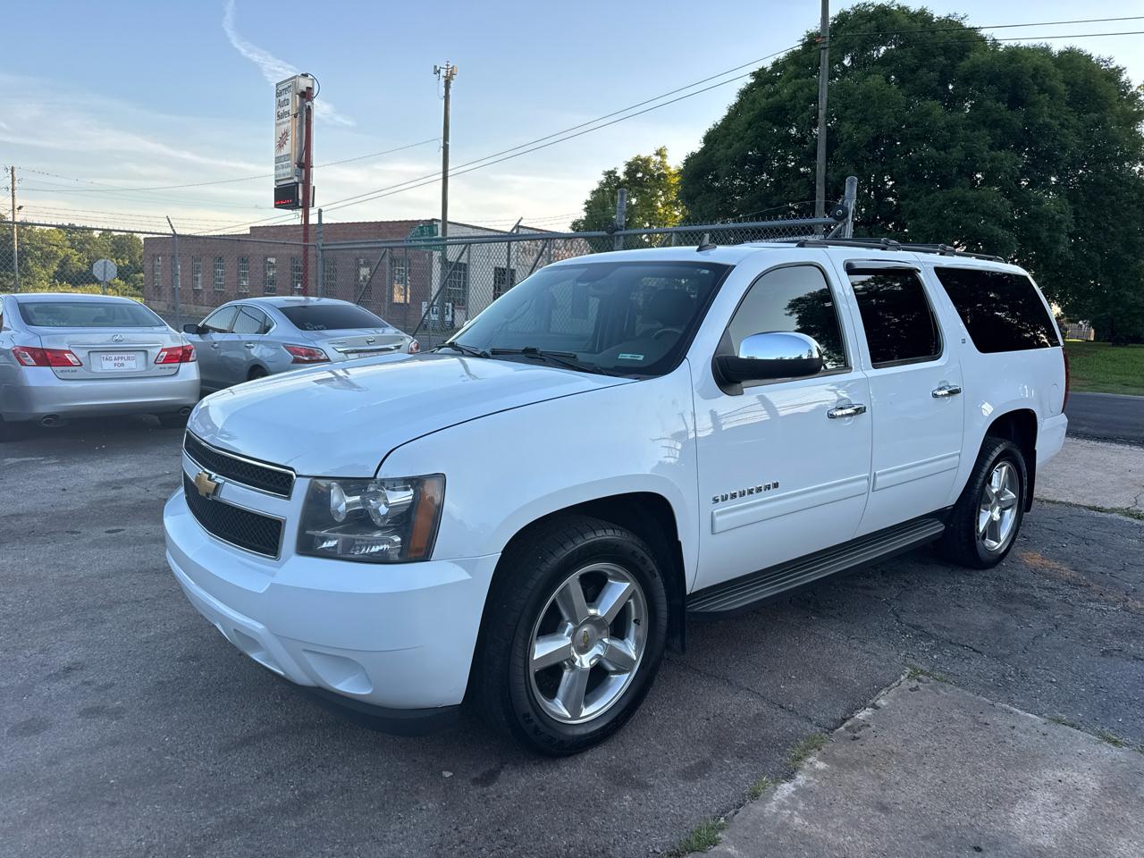 2013 Chevrolet Suburban 2WD 1500 LT's photo