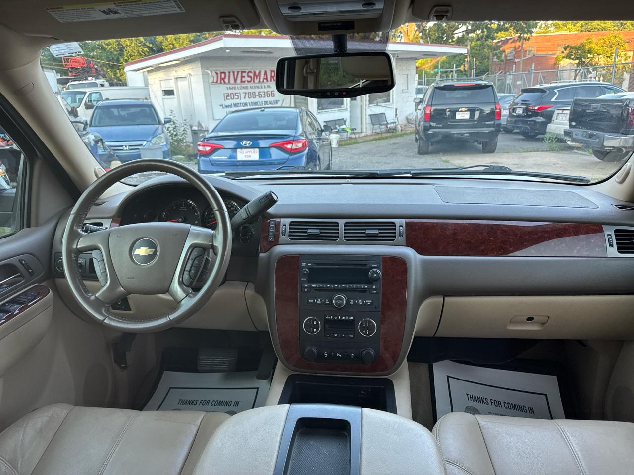Chevrolet Suburban LT 1500 2WD 2013