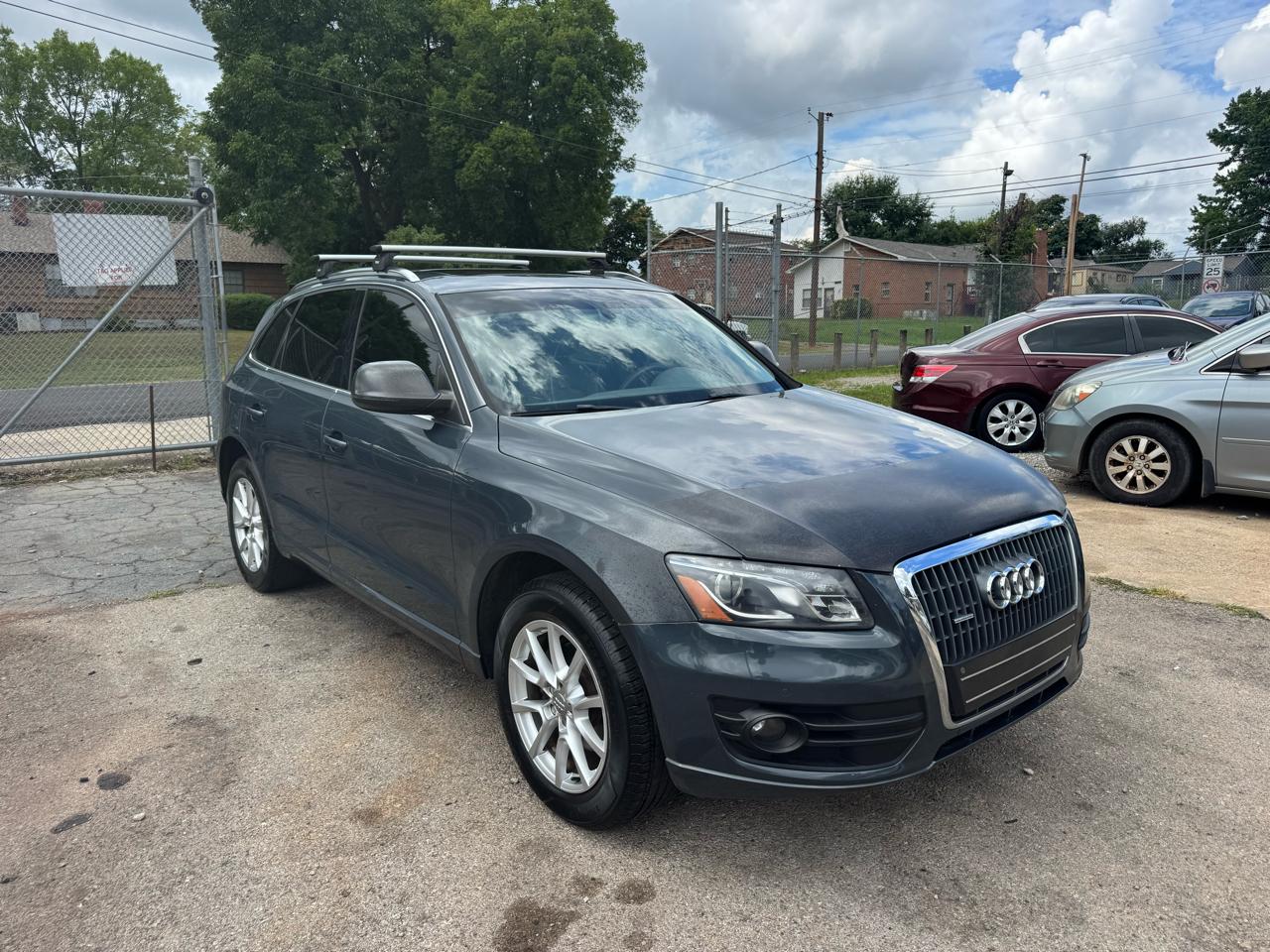 Audi Q5 2.0 quattro Premium 2011