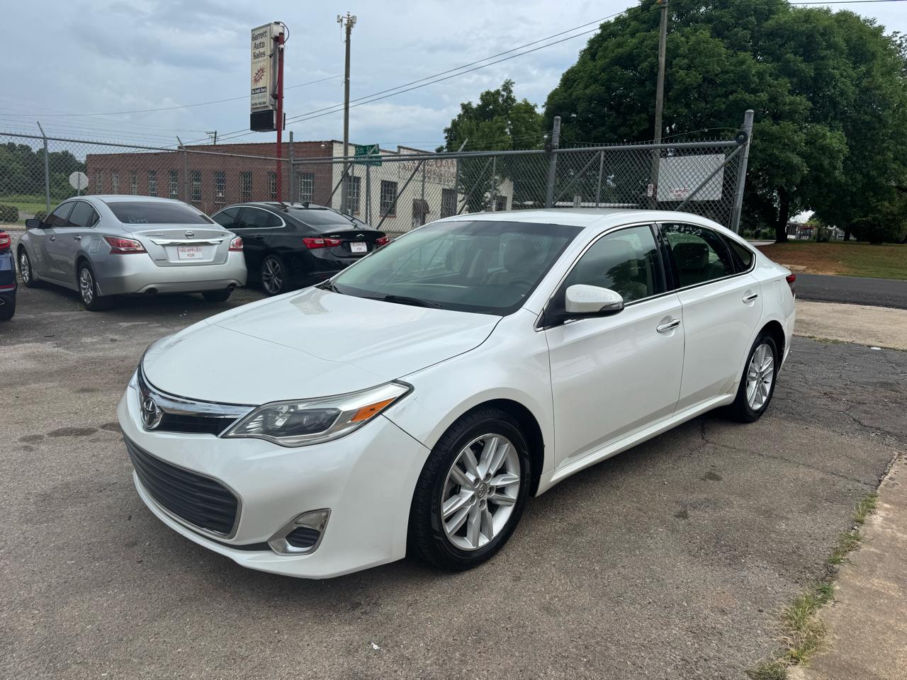 Toyota Avalon XLE Premium 2014