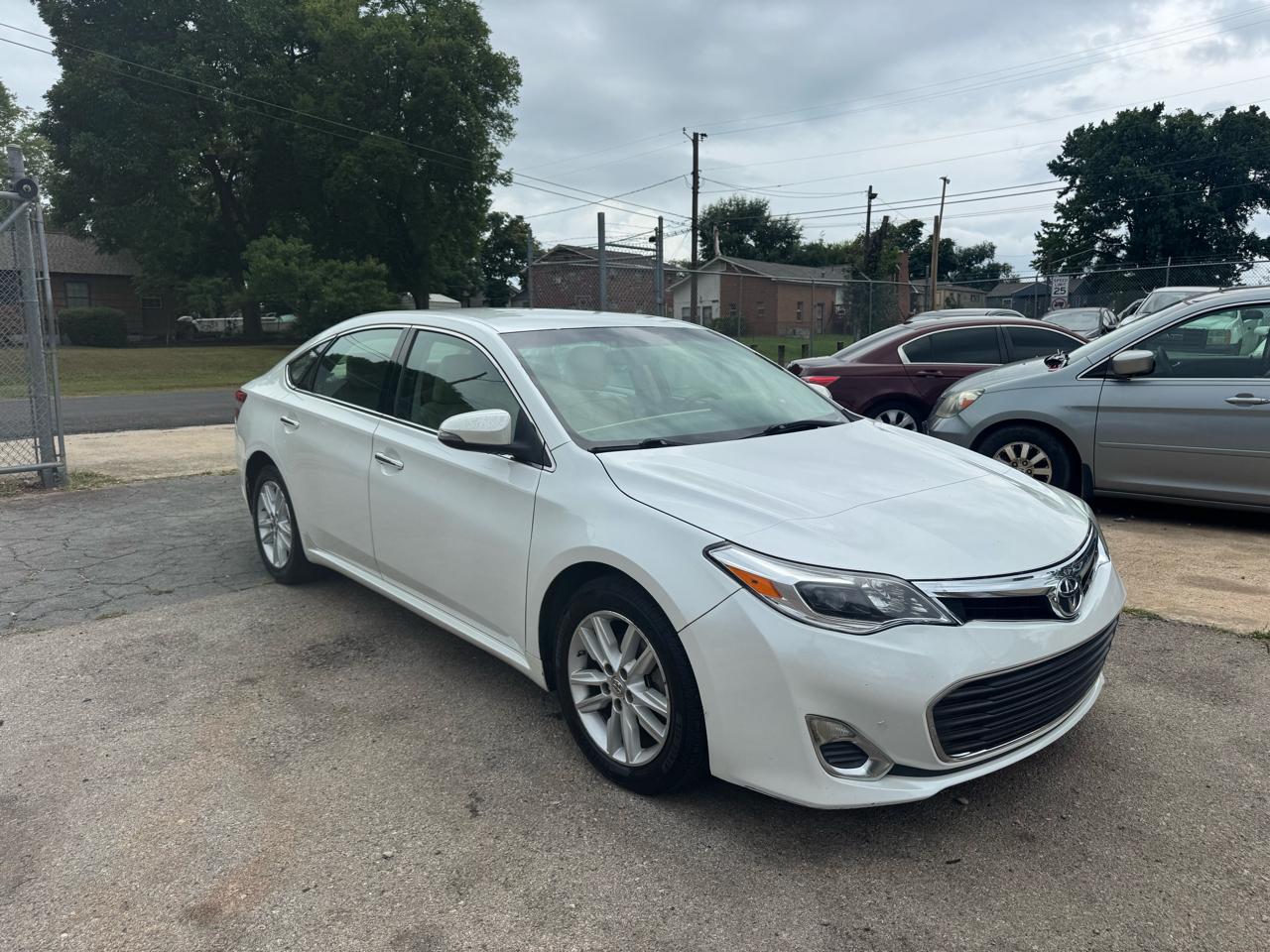 Toyota Avalon XLE Premium 2014
