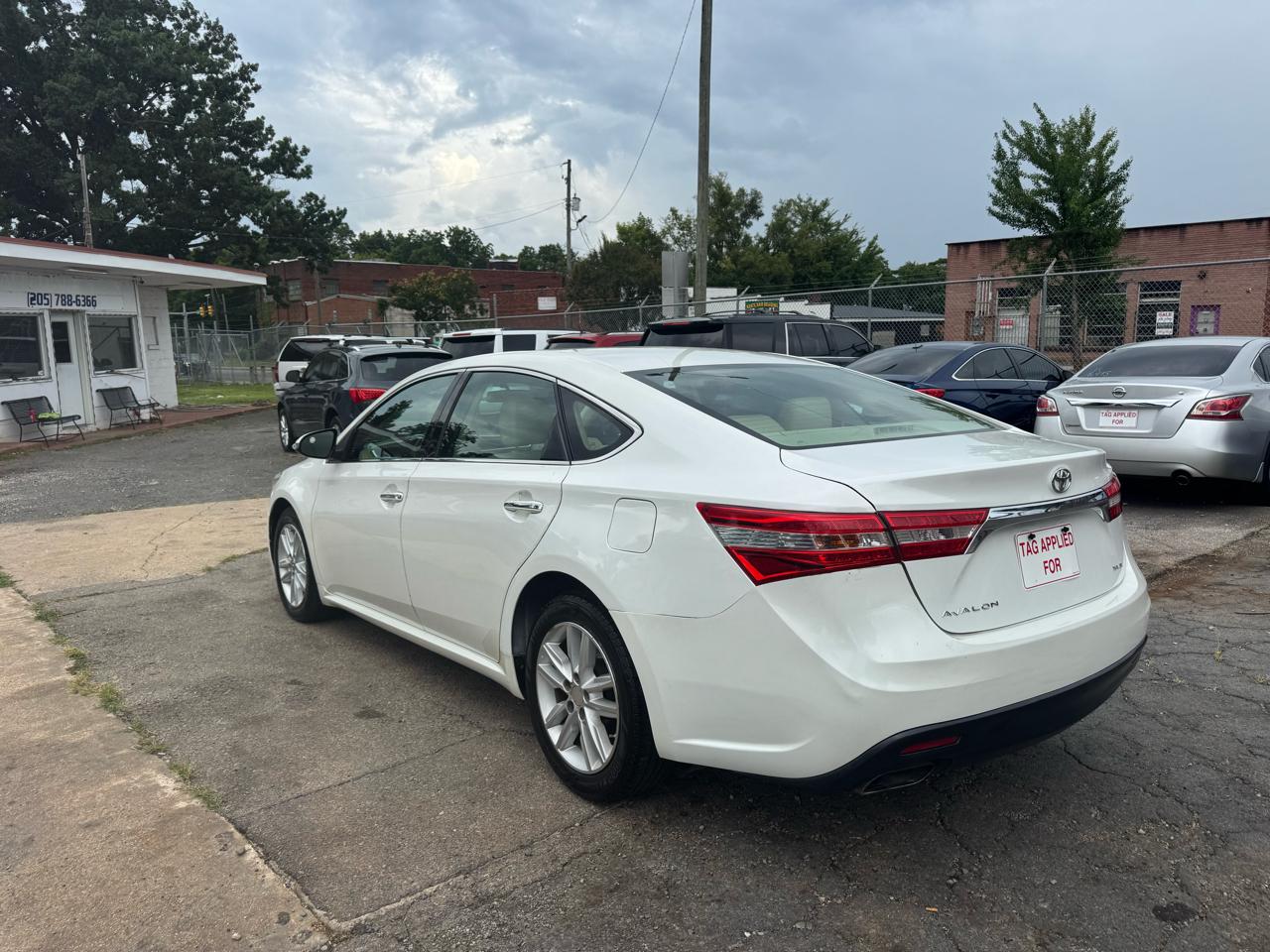 Toyota Avalon XLE Premium 2014