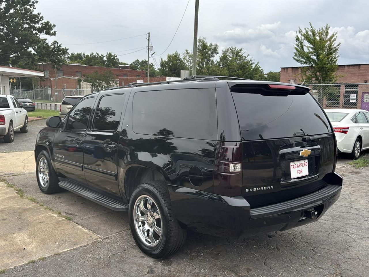 Chevrolet Suburban LT 1500 2WD 2014