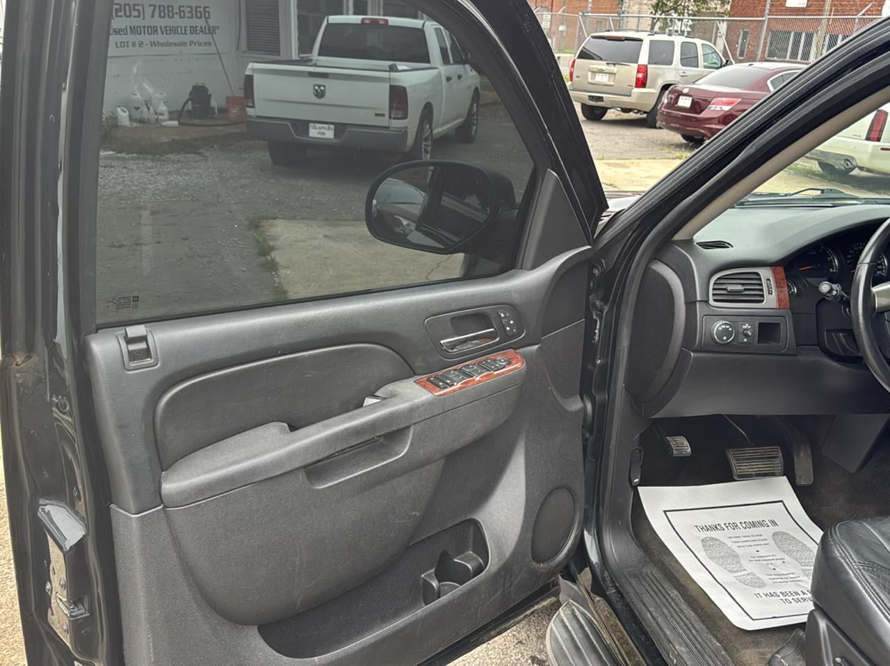 Chevrolet Suburban LT 1500 2WD 2014
