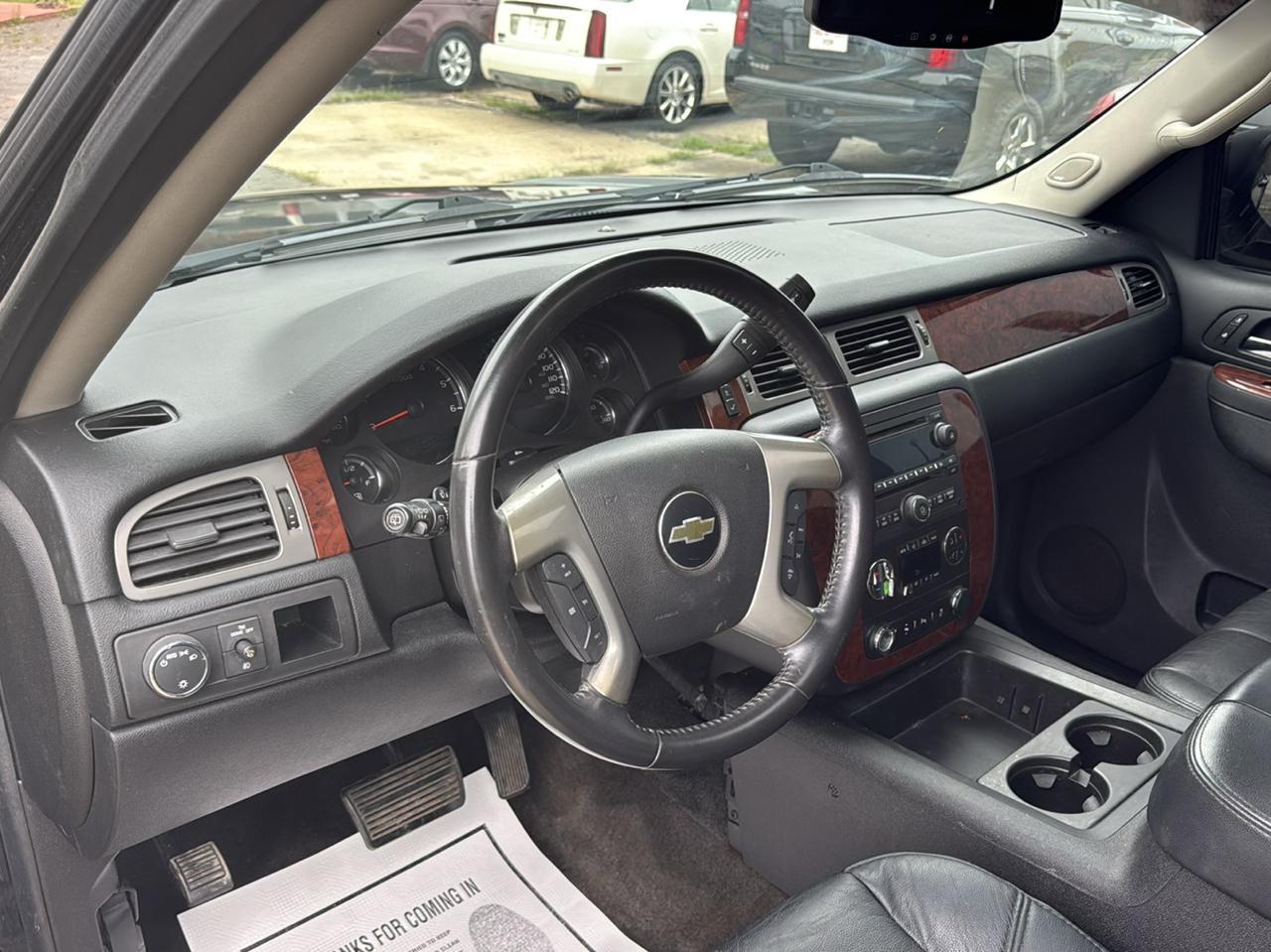 Chevrolet Suburban LT 1500 2WD 2014