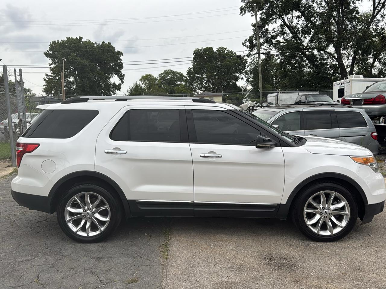 Ford Explorer XLT 2012