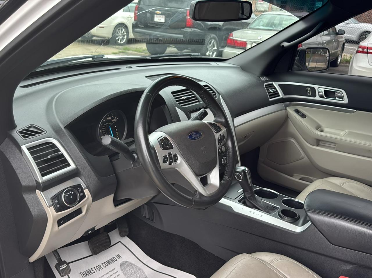 Ford Explorer XLT 2012