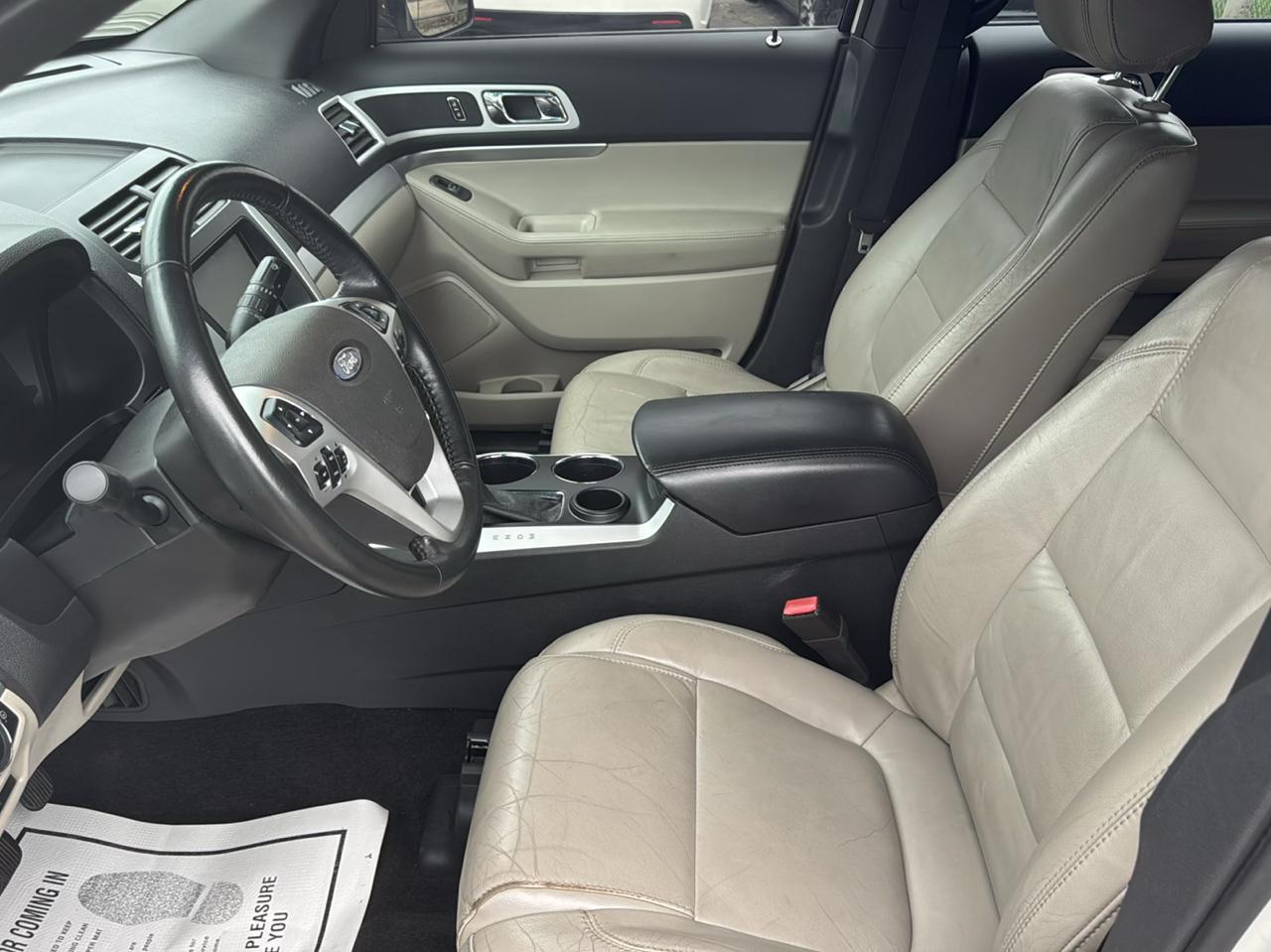 Ford Explorer XLT 2012