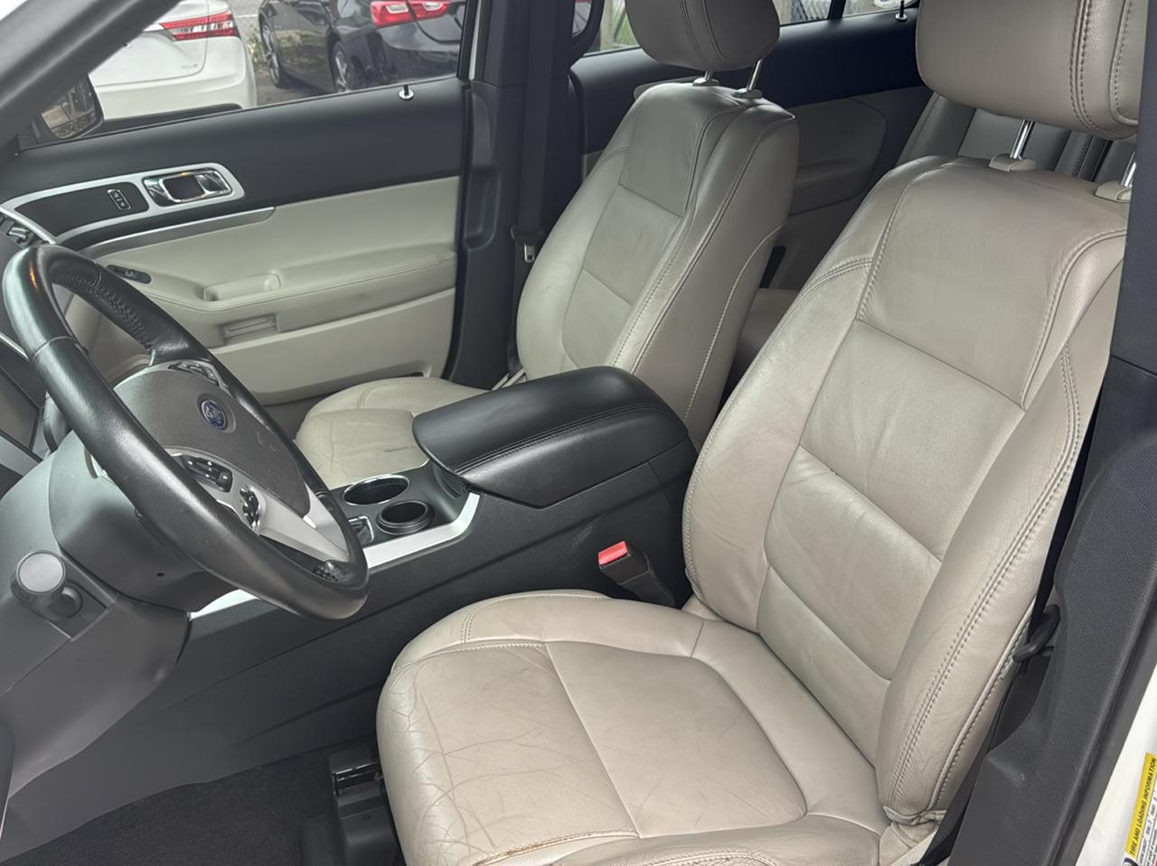 Ford Explorer XLT 2012