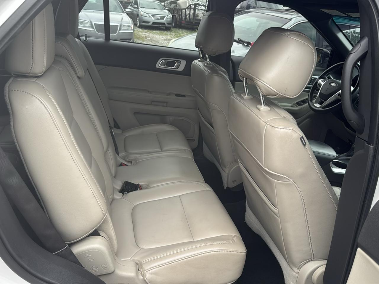 Ford Explorer XLT 2012