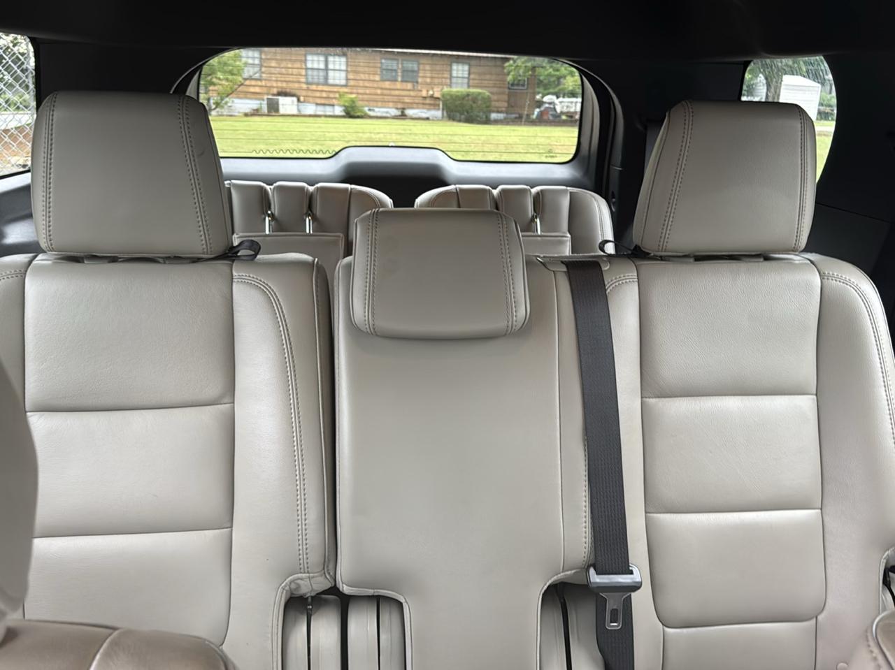 Ford Explorer XLT 2012