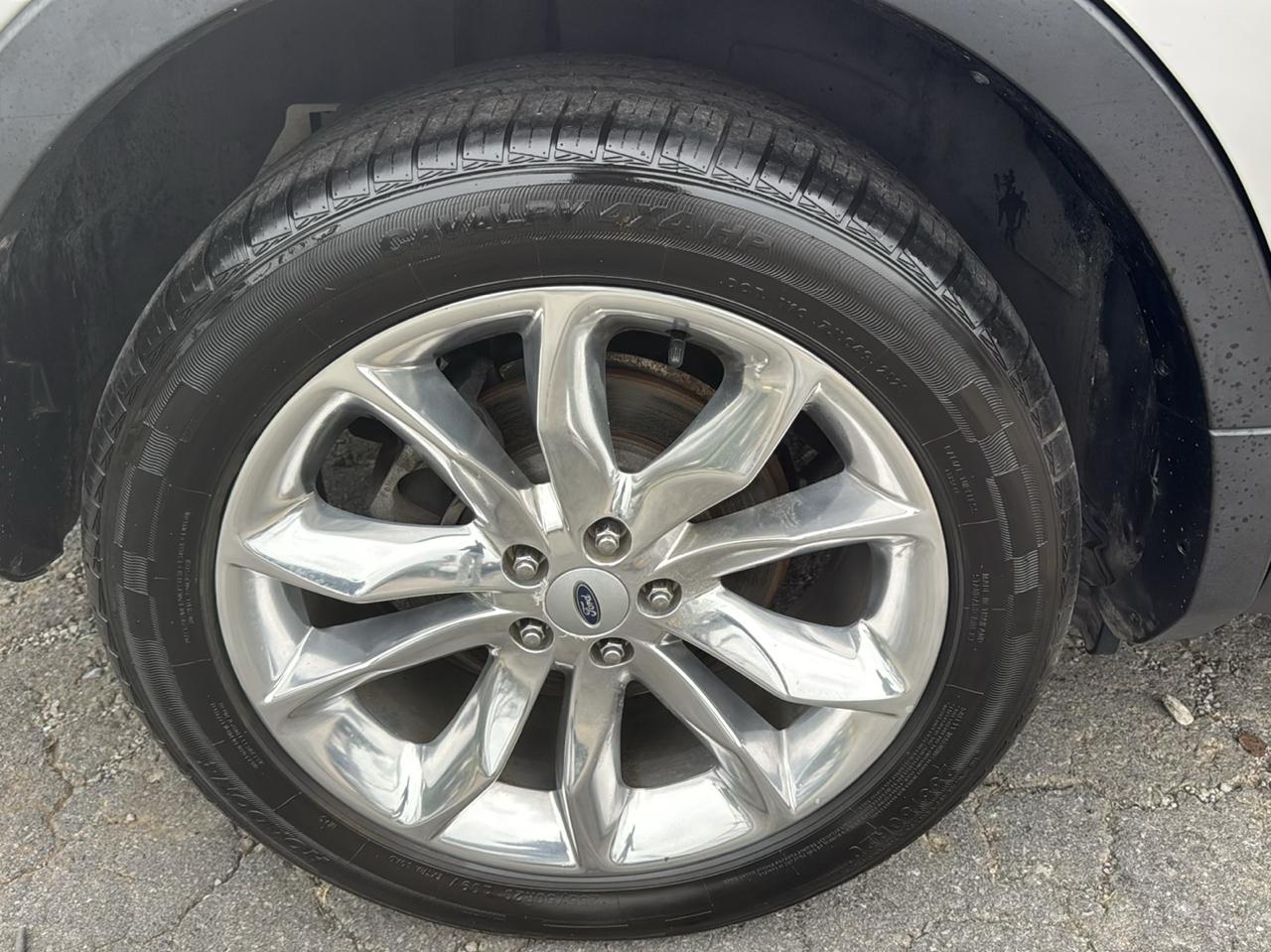 Ford Explorer XLT 2012