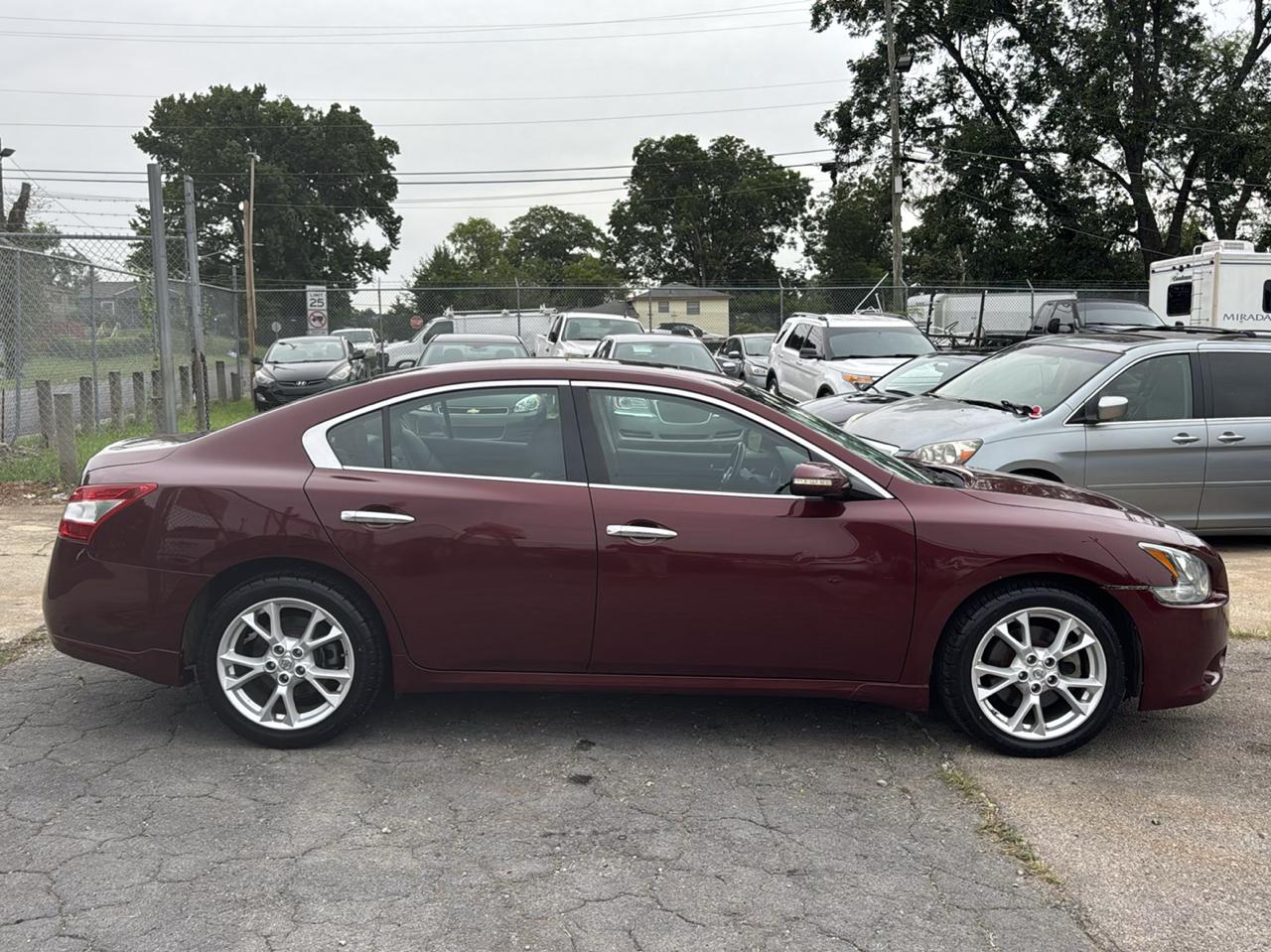 Nissan Maxima S 2009