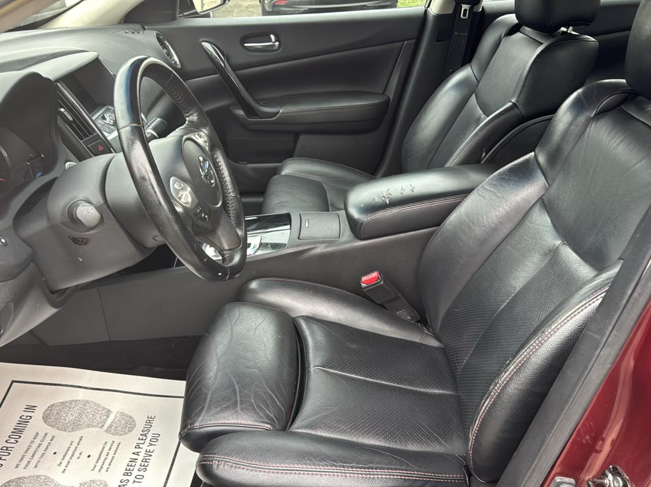 Nissan Maxima S 2009