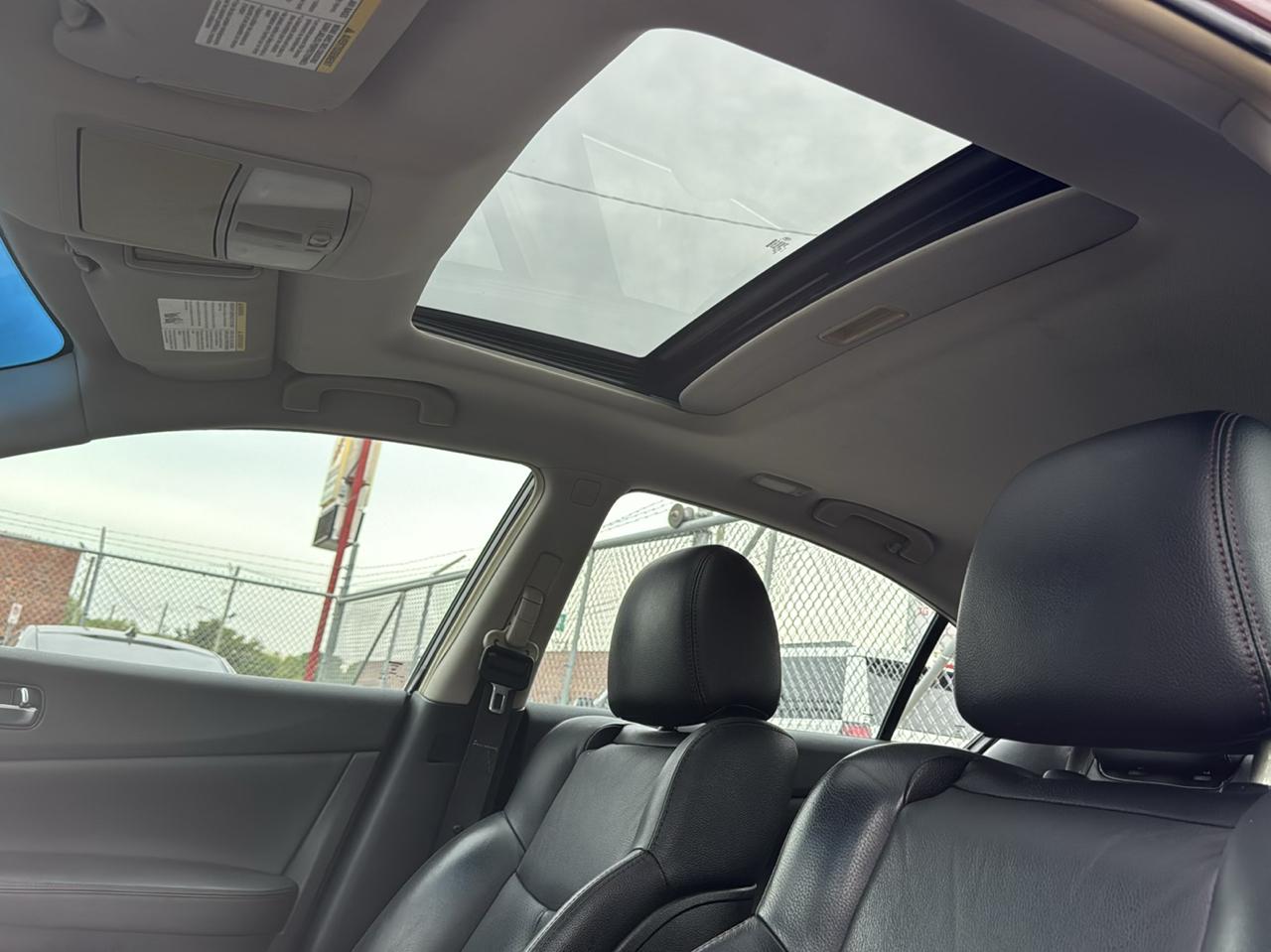 Nissan Maxima S 2009