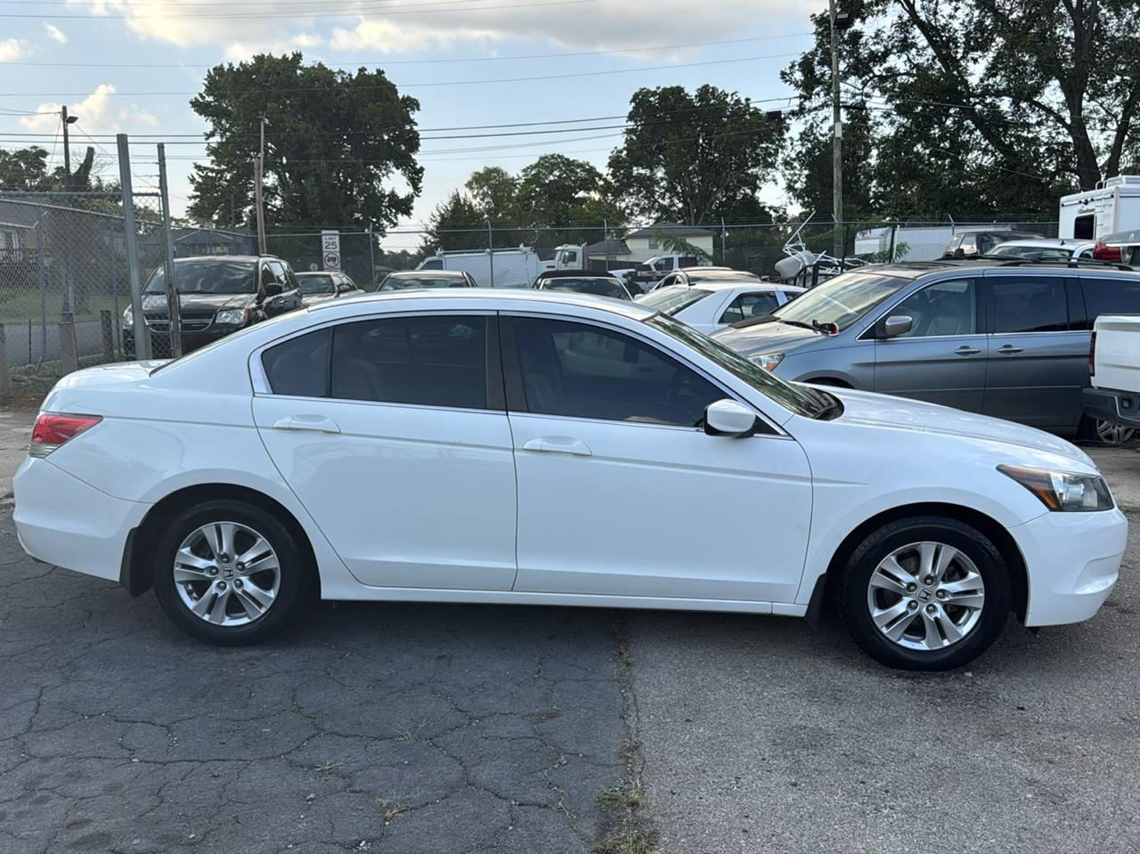 Honda Accord LX-P Sedan AT 2008