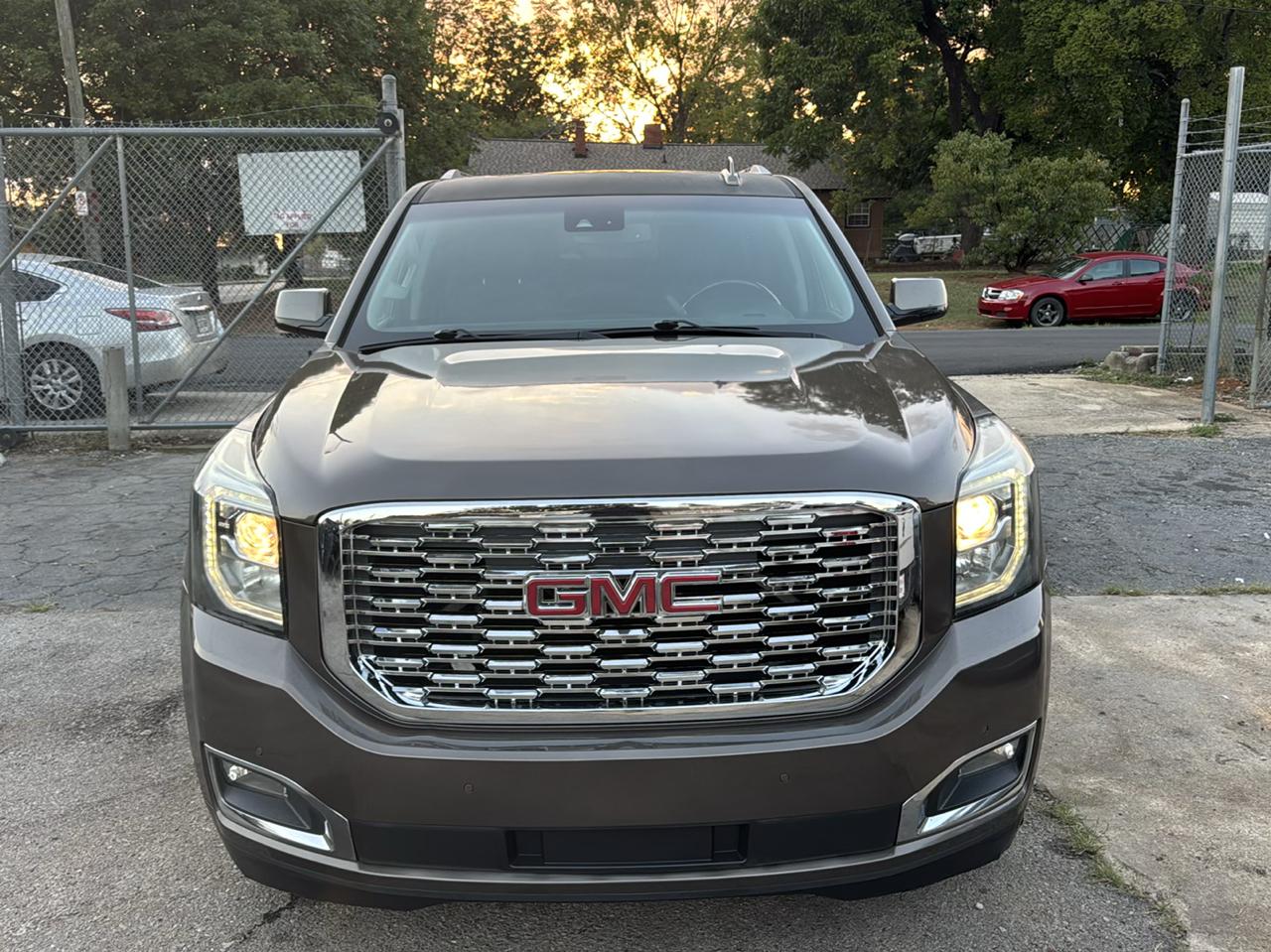 GMC Yukon XL SLT 2WD 2016