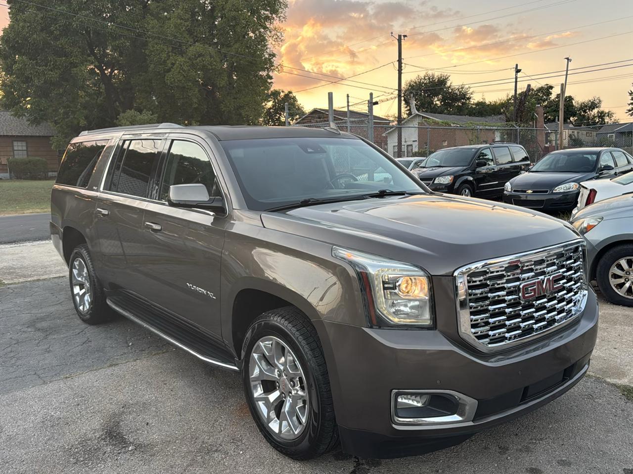 GMC Yukon XL SLT 2WD 2016