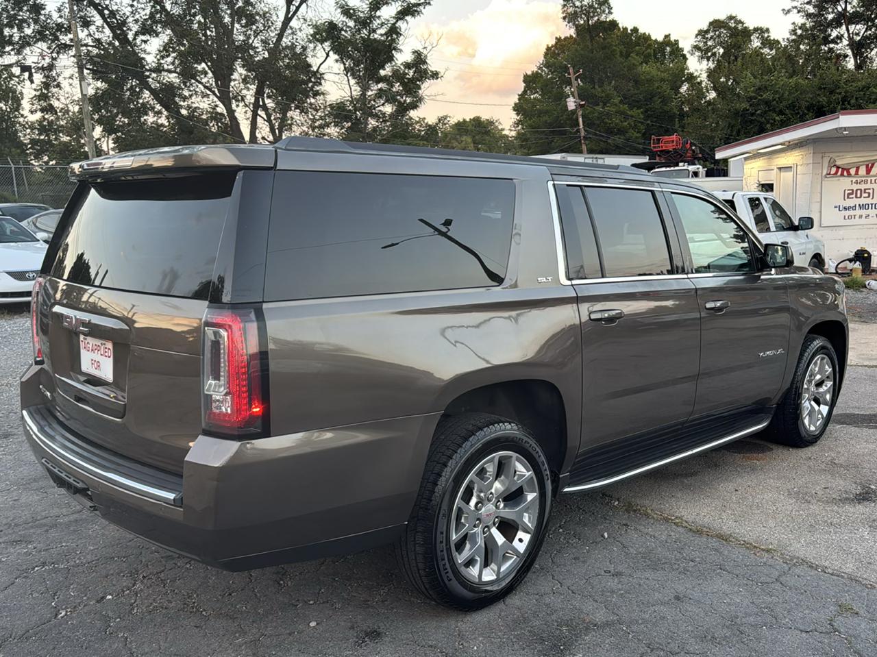 GMC Yukon XL SLT 2WD 2016