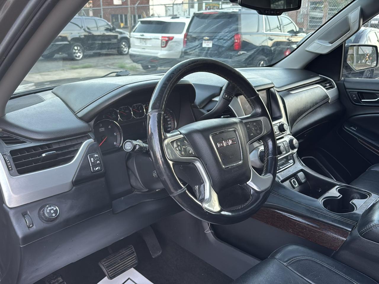 GMC Yukon XL SLT 2WD 2016