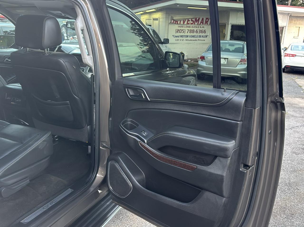 GMC Yukon XL SLT 2WD 2016