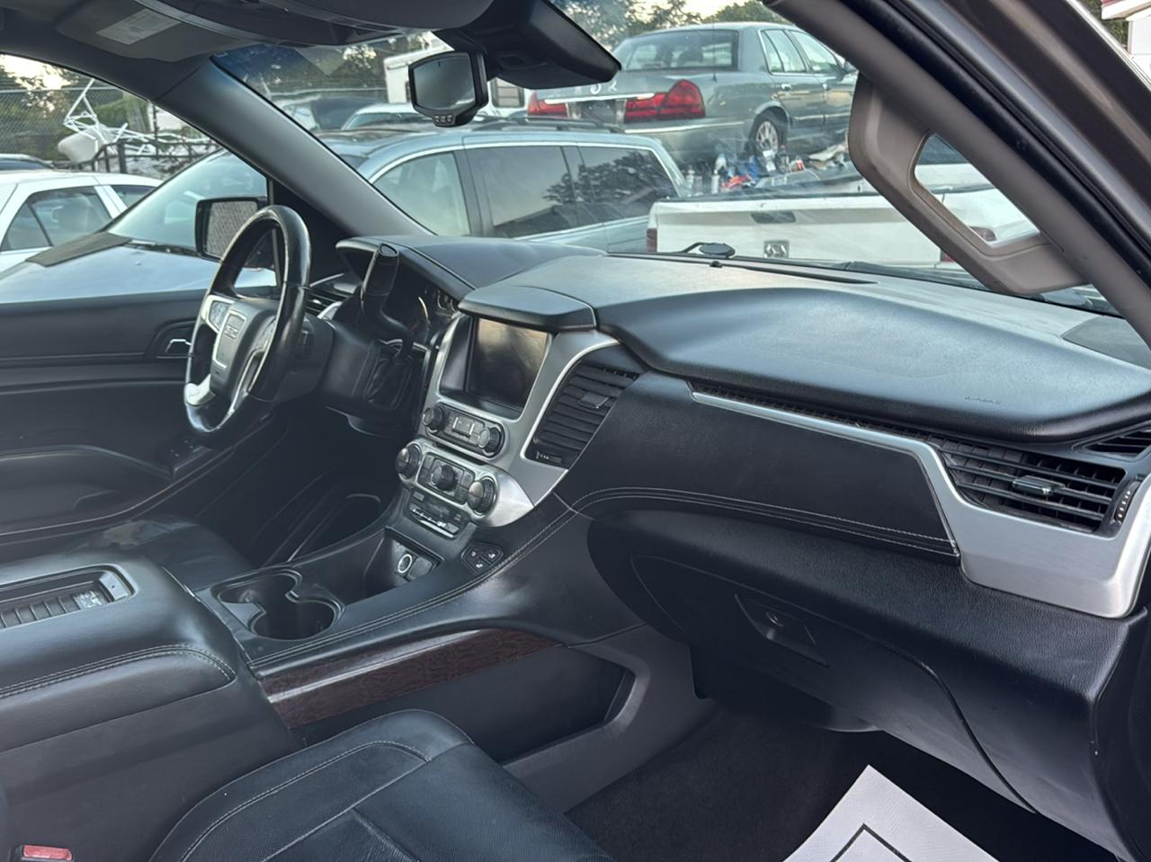 GMC Yukon XL SLT 2WD 2016