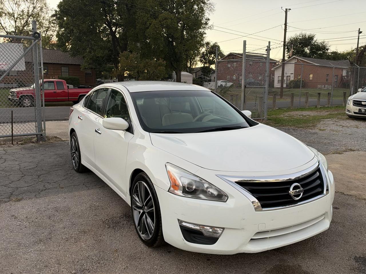 Nissan Altima 2.5 SV 2015