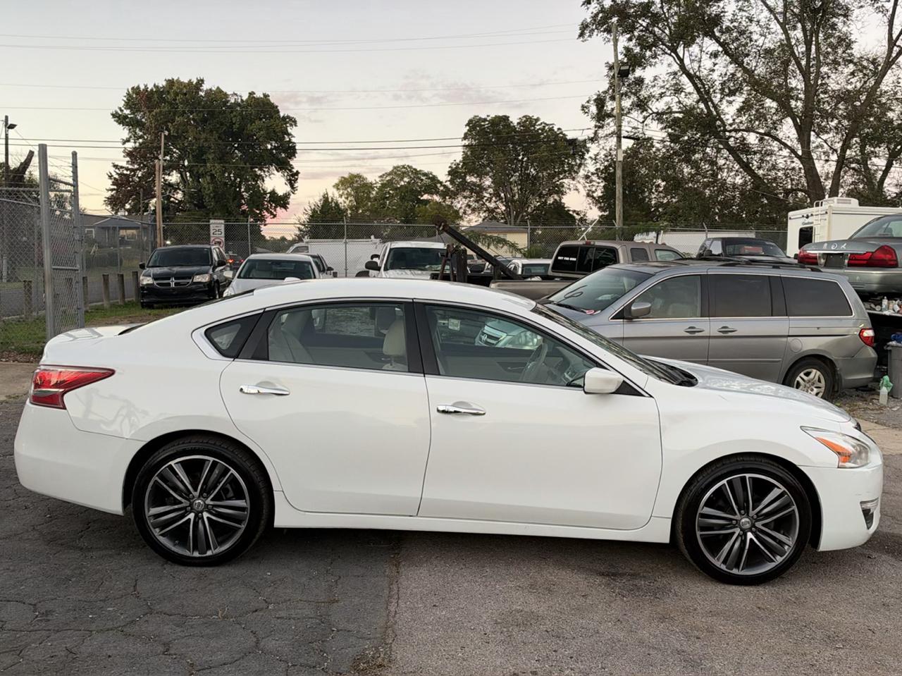 Nissan Altima 2.5 SV 2015